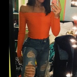 Off-shoulder Crop Top